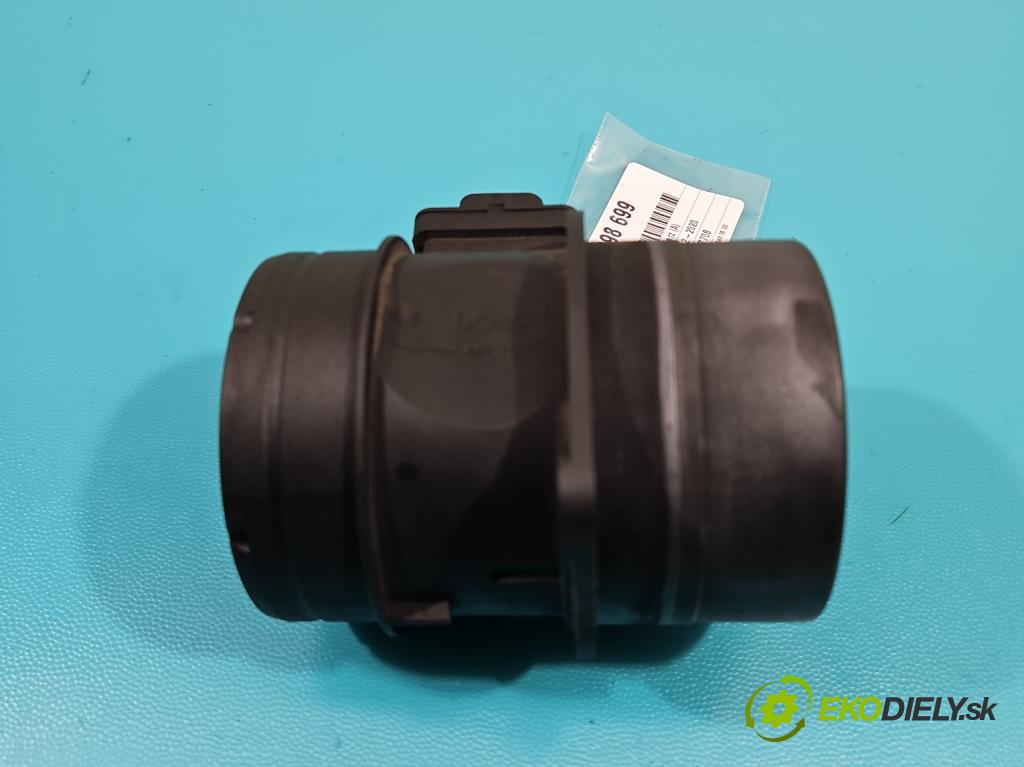 Seat Leon III 2012-2020 2.0 tdi 150 HP manual 110 kW 1968 cm3 5- průtokoměr: 03L906461A (Váhy vzduchu)