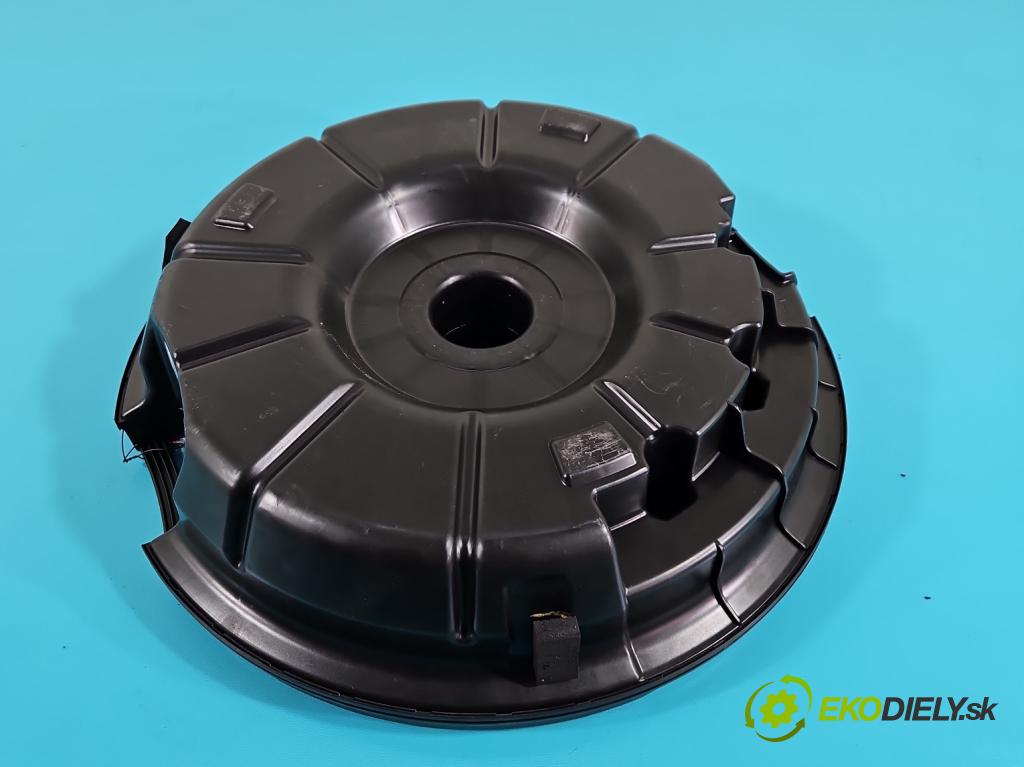 Seat Leon III 2012-2020 2.0 tdi 150 HP manual 110 kW 1968 cm3 5- Subwoofer: 5F0035382 (Audio zariadenia)