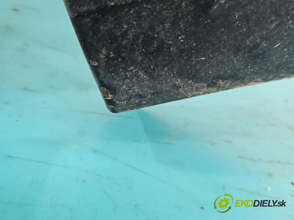 Ford S-max 2.0 tdci 140 hp manual 103 kW 1997 cm3 5- blatnik přední levý  (Predné ľavé)