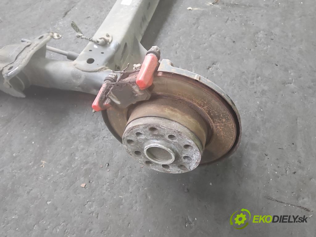 Seat Leon III 2012-2020 2.0 tdi 150 hp manual 110 kW 1968 cm3 5- zadní výztuha  (Výztuhy zadní)