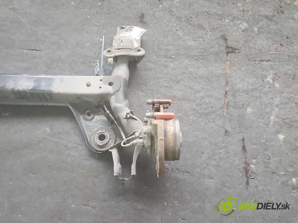 Seat Leon III 2012-2020 2.0 tdi 150 hp manual 110 kW 1968 cm3 5- zadní výztuha  (Výztuhy zadní)