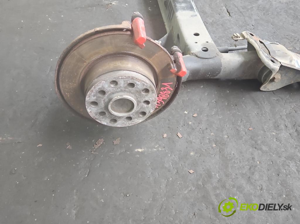 Seat Leon III 2012-2020 2.0 tdi 150 hp manual 110 kW 1968 cm3 5- zadní výztuha  (Výztuhy zadní)