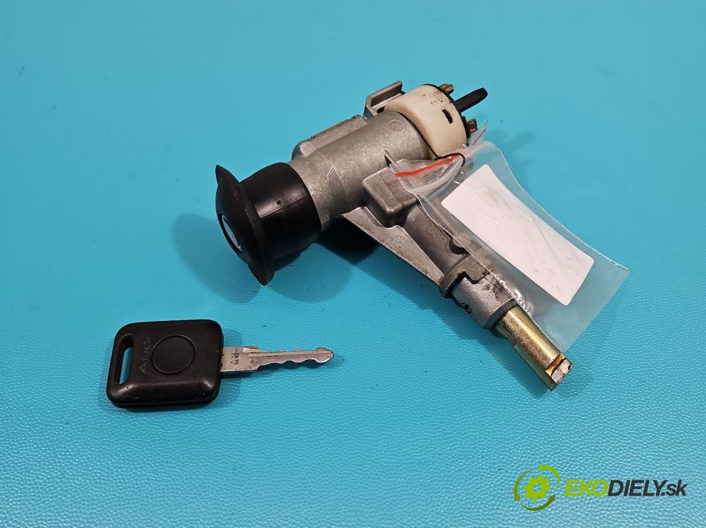 Audi 80 B3 1986-1991 1.8 karburátor: 75 HP manual 55 kW 1760 cm3 4- Spínačka 893905851 (Spínacie skrinky a kľúče)