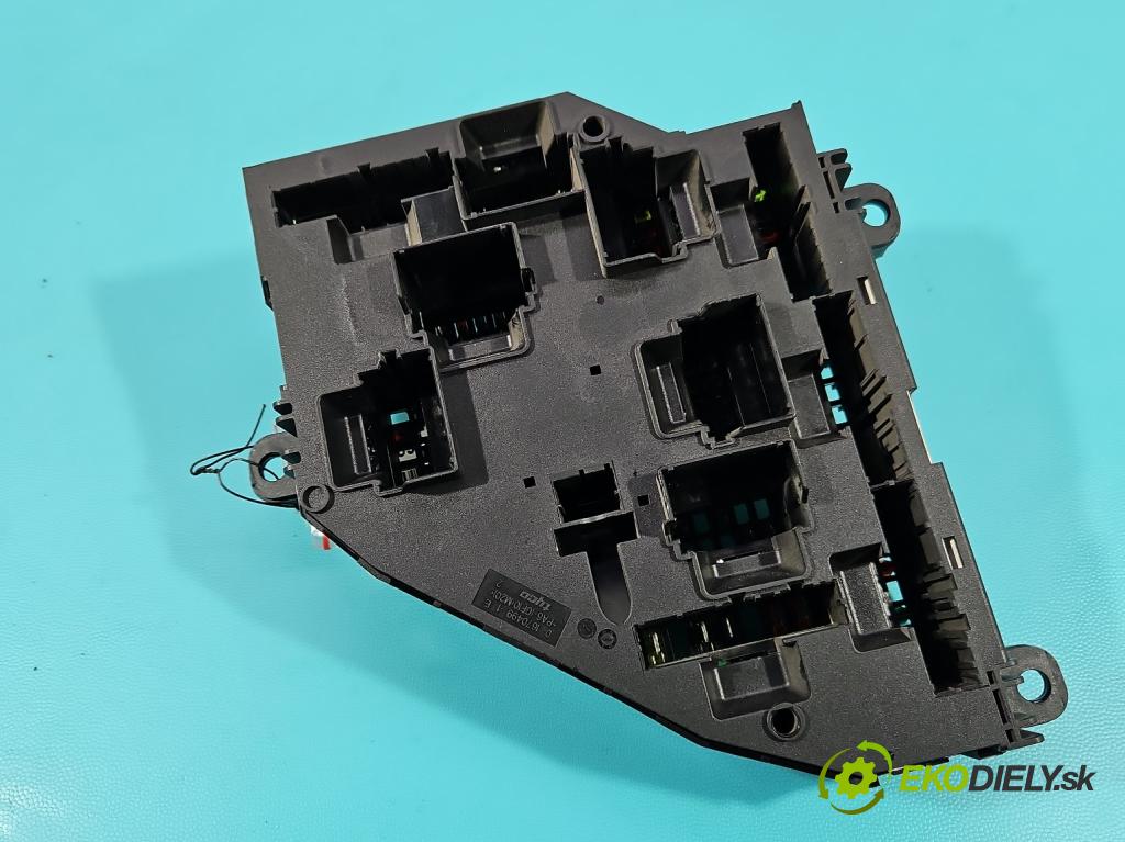 Bmw 5 F10 2010-2017 3.0d 258 hp automatic 190 kW 2993 cm3 5- skříňka pojistková 9234424 (Pojistkové skříňky)