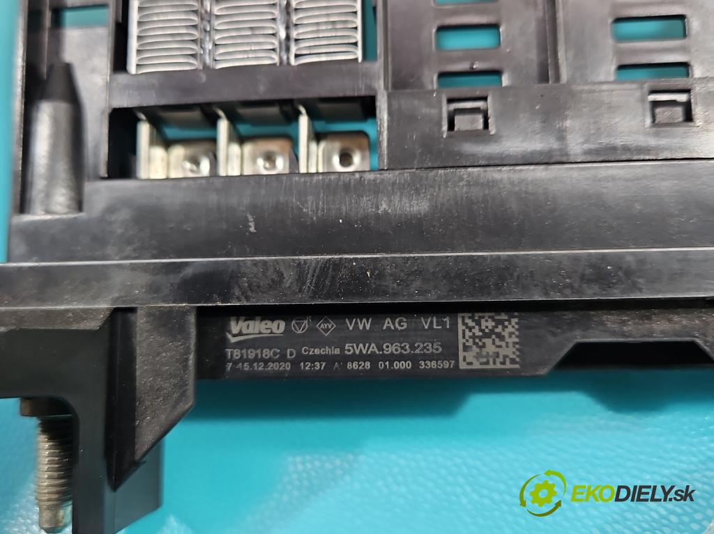 Vw Caddy IV 2020- 2.0 tdi 122 hp manual 90 kW 1968 cm3 5- radiátor 5WA963235 (Radiátory topení)