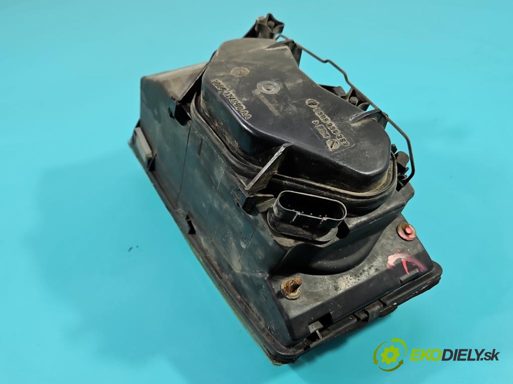 Iveco Daily III 1999-2006 2.3 HPI 116 HP manual 85 kW 2286 cm3 5- Reflektor: pravý  (Pravé)