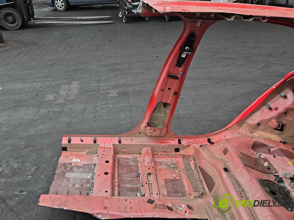 Fiat Tipo II 2015- 1.4 16V (843A1000) 95 hp manual 70 kW 1368 cm3 5- práh pravý  (Ostatní)