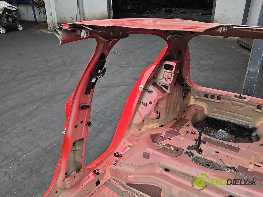 Fiat Tipo II 2015- 1.4 16V (843A1000) 95 hp manual 70 kW 1368 cm3 5- práh pravý  (Ostatní)