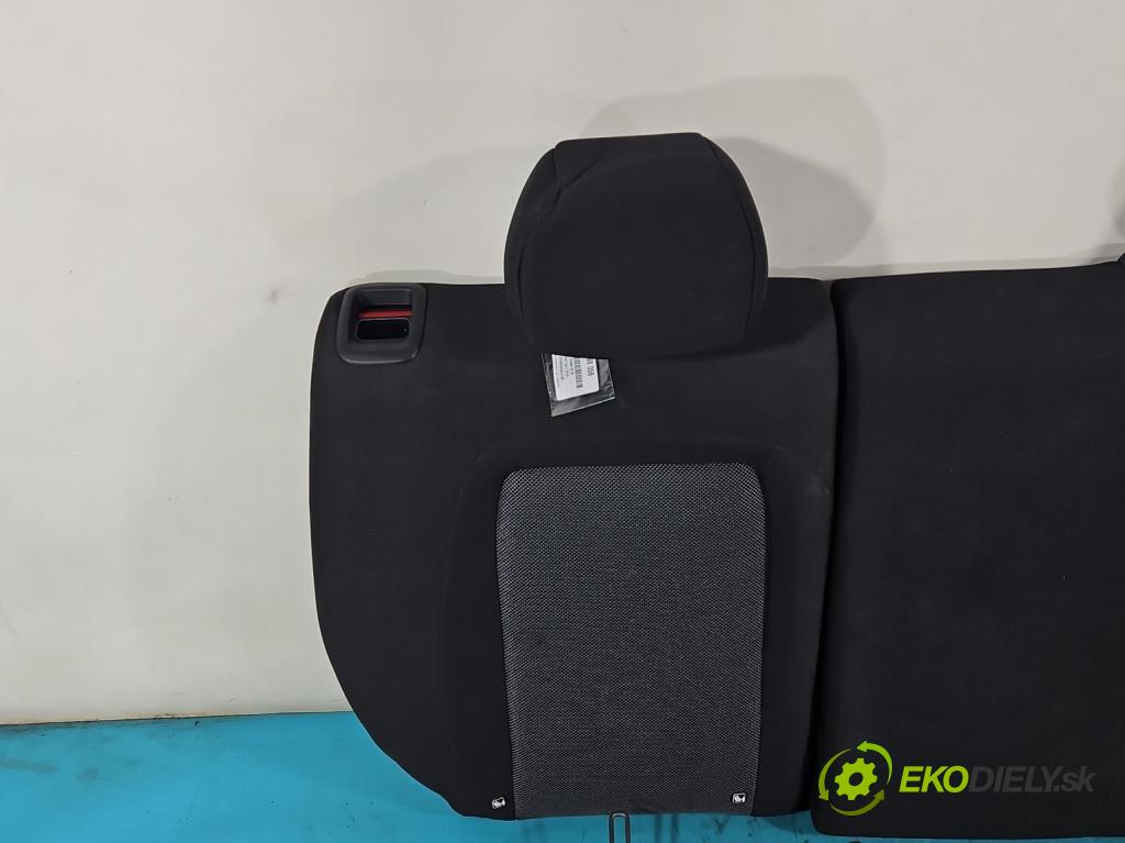 Fiat Tipo II 2015- 1.4 16V 95 HP manual 70 kW 1368 cm3 5- Pohovka: zadné  (Sedačky, sedadlá)