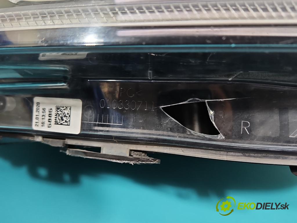 Renault Clio IV 2012-2020 0.9 T 90 HP manual 66 kW 898 cm3 5- Reflektor: pravý 260101766R (Pravé)