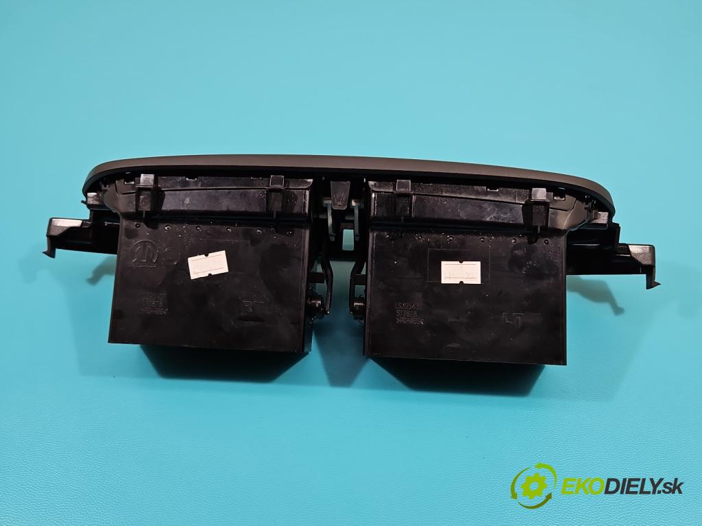 Fiat Tipo II 2015- 1.4 16V 95 HP manual 70 kW 1368 cm3 5- Mřížka: kúrenia stredová 07356936070 (Mriežky kúrenia (fukáre))