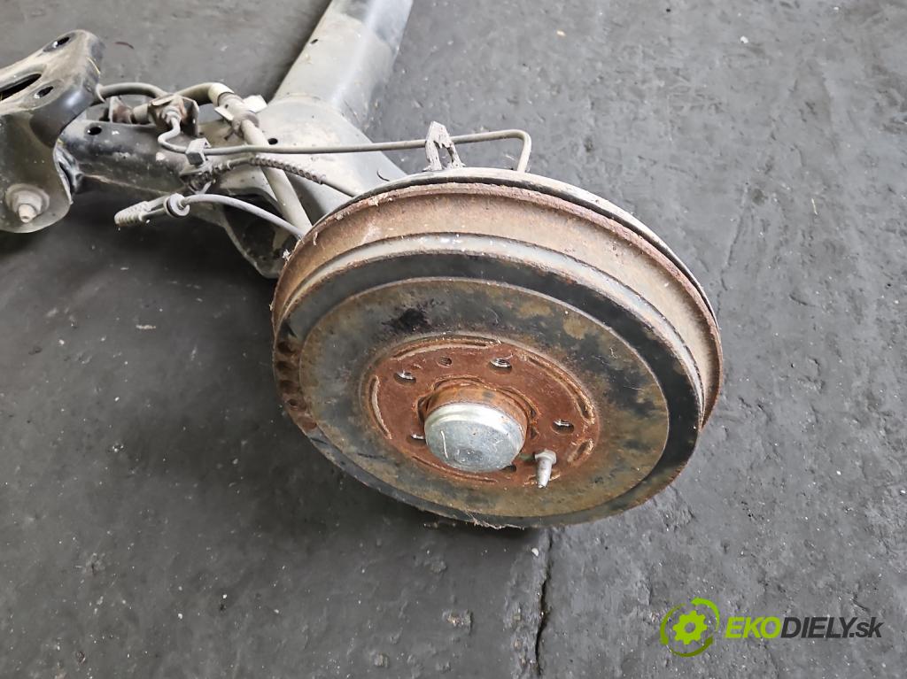 Fiat Tipo II 2015- 1.4 16V 95 hp manual 70 kW 1368 cm3 5- zadní výztuha  (Výztuhy zadní)