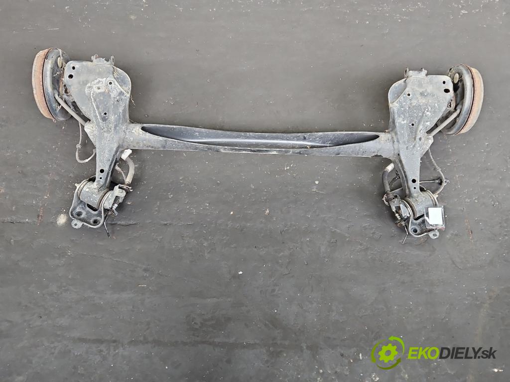 Fiat Tipo II 2015- 1.4 16V 95 hp manual 70 kW 1368 cm3 5- zadní výztuha  (Výztuhy zadní)