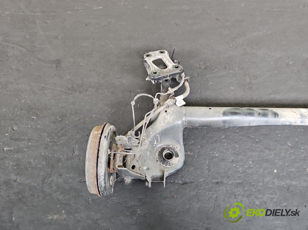 Fiat Tipo II 2015- 1.4 16V 95 hp manual 70 kW 1368 cm3 5- zadní výztuha  (Výztuhy zadní)