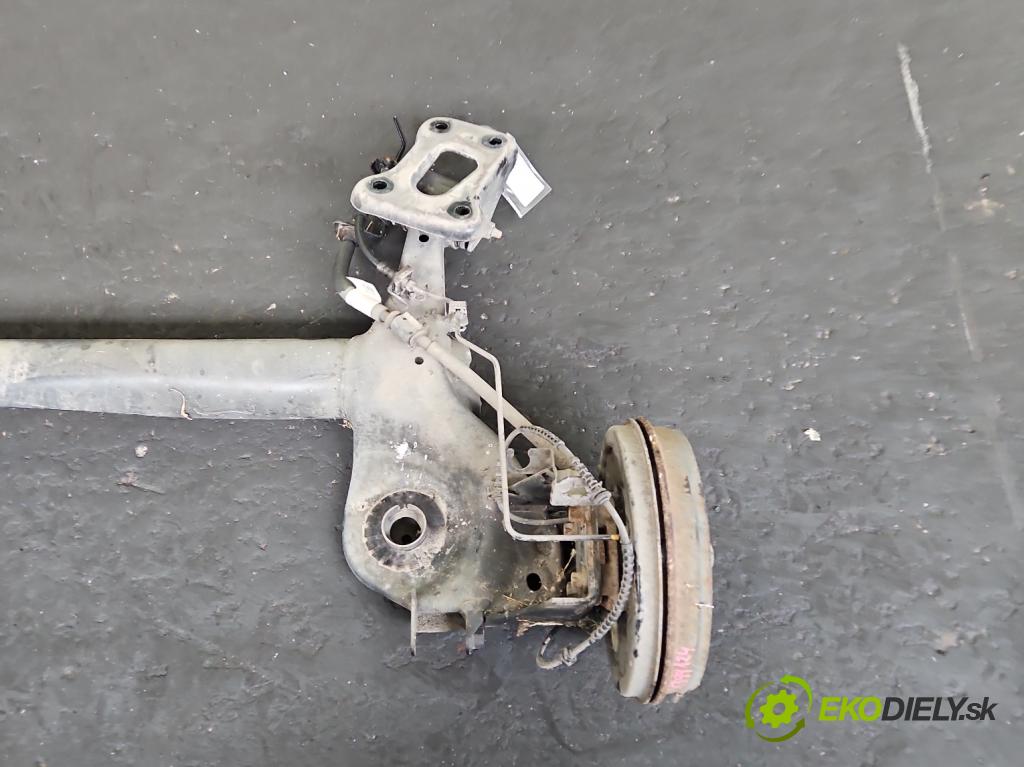 Fiat Tipo II 2015- 1.4 16V 95 hp manual 70 kW 1368 cm3 5- zadní výztuha  (Výztuhy zadní)