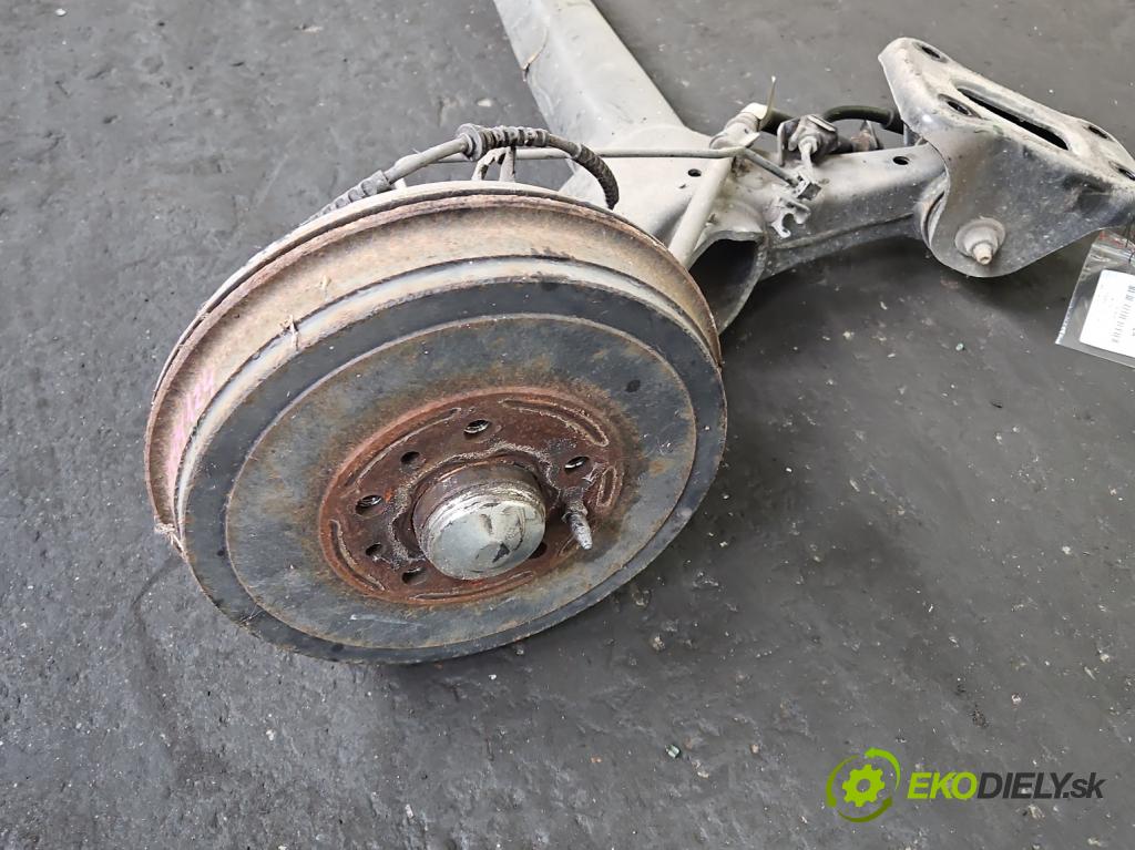 Fiat Tipo II 2015- 1.4 16V 95 hp manual 70 kW 1368 cm3 5- zadní výztuha  (Výztuhy zadní)