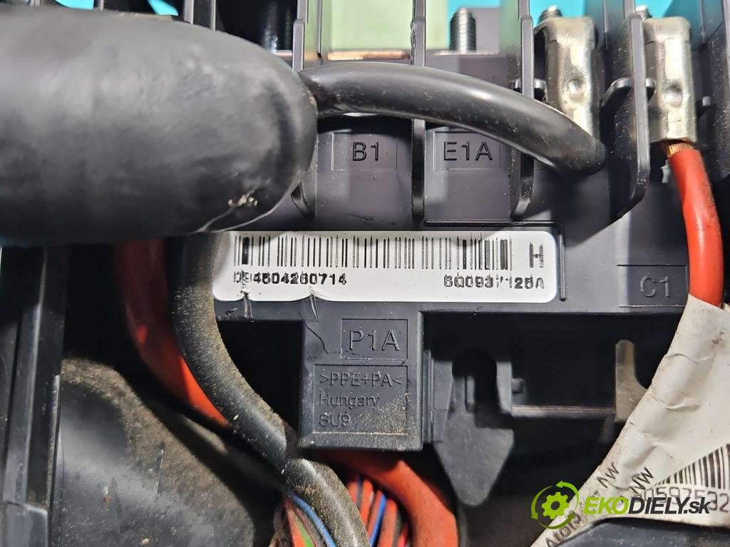 Seat Leon III 2012-2020 2.0 tdi 150 hp manual 110 kW 1968 cm3 5- skříňka pojistková 5Q0907361C (Pojistkové skříňky)