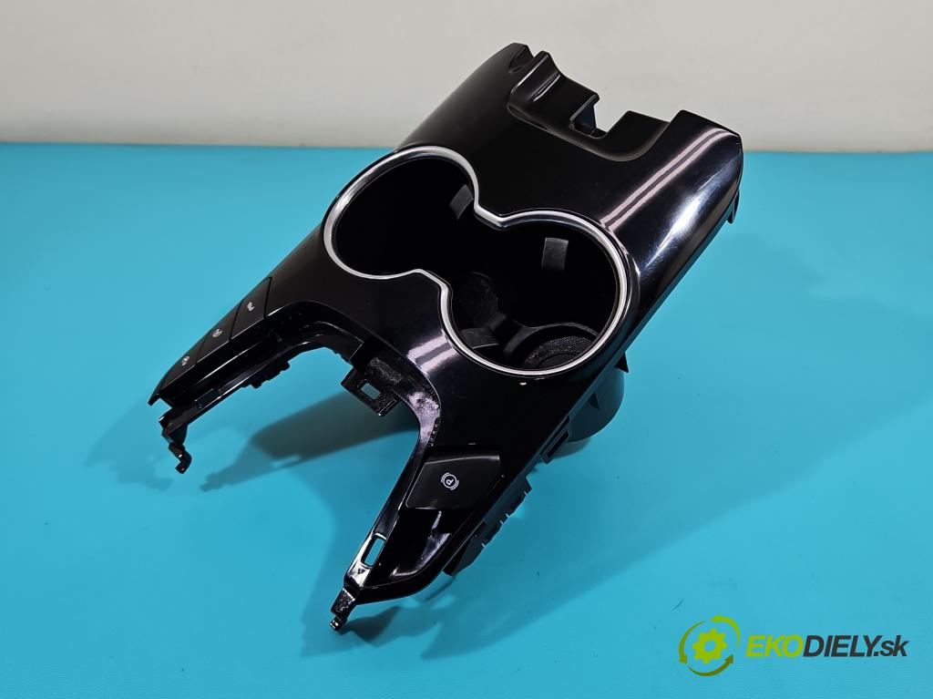 Ford Mondeo Mk5 2014-2022 2.0 tdci 150 HP manual 110,3 kW 1997 cm3 5- Rukojeť: na nápoje: DS73-F13560-A (Úchyty, držiaky na nápoje)