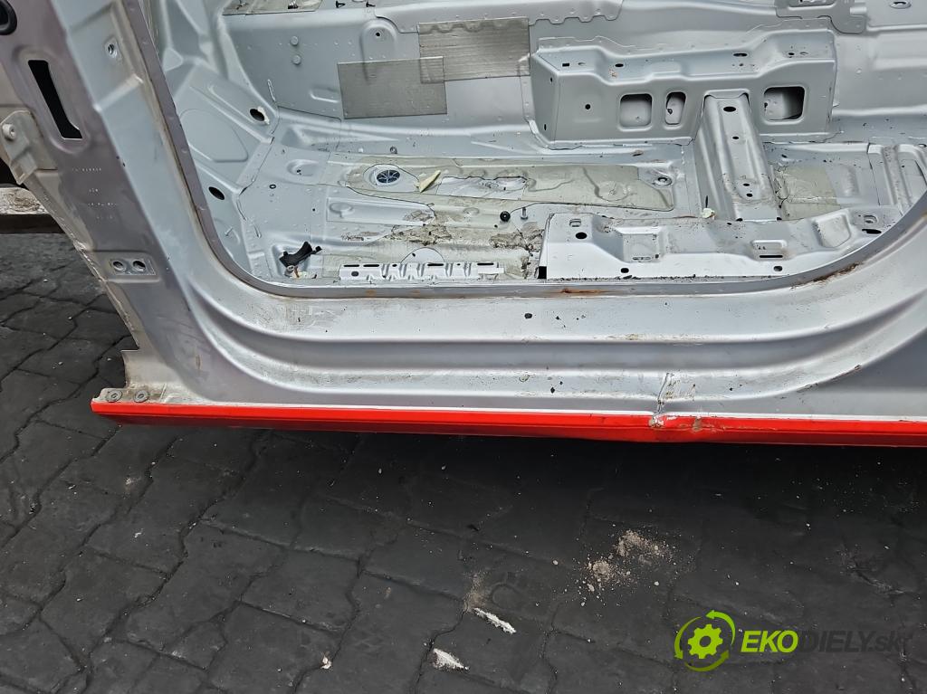 Vw Caddy IV 2020- 2.0 tdi 122 hp manual 90 kW 1968 cm3 5- práh levý  (Ostatní)