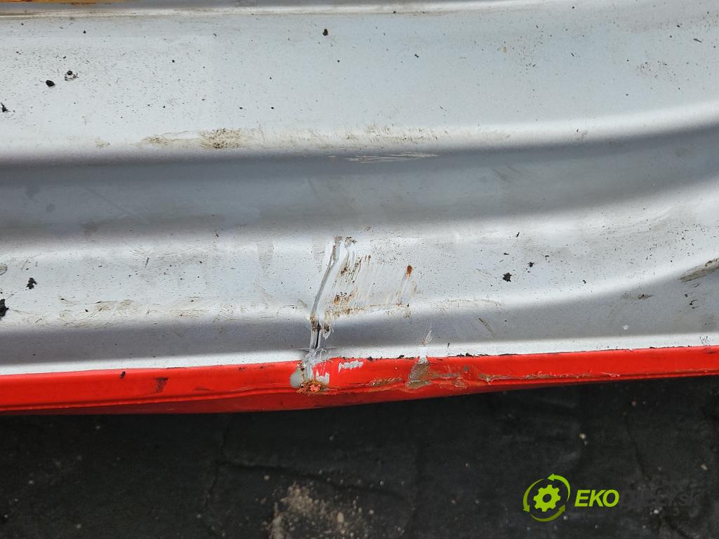 Vw Caddy IV 2020- 2.0 tdi 122 hp manual 90 kW 1968 cm3 5- práh levý  (Ostatní)