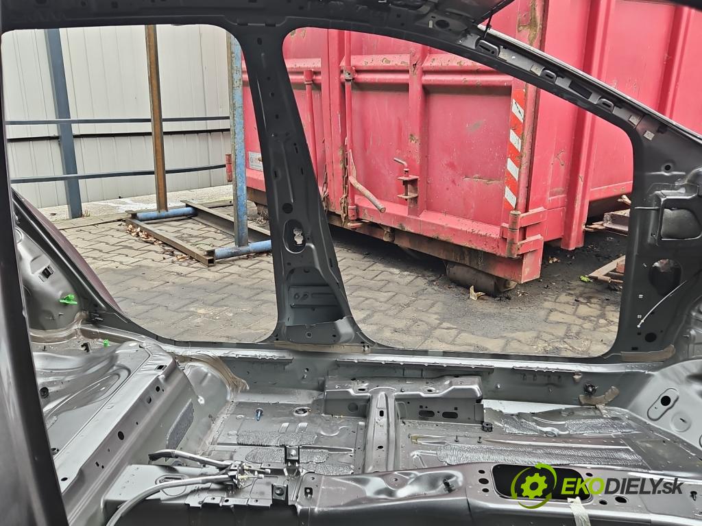 Seat Leon III 2012-2020 2.0 tdi 150 hp manual 110 kW 1968 cm3 5- práh levý  (Ostatní)