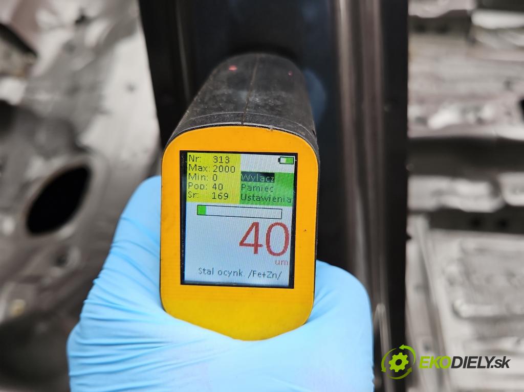 Seat Leon III 2012-2020 2.0 tdi 150 hp manual 110 kW 1968 cm3 5- práh pravý  (Ostatní)