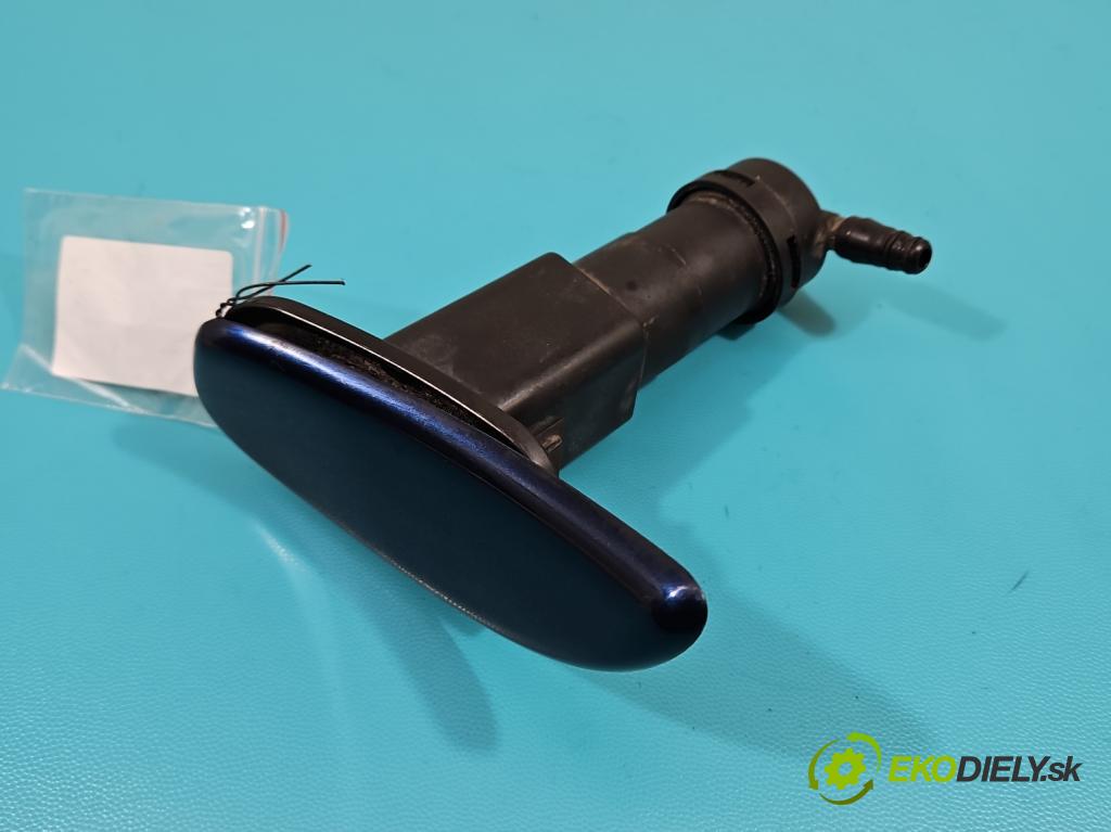 Chrysler Voyager IV 2000-2007 2.8 crdi 150 HP automatic 110 kW 2776 cm3 5- ostrekovač reflektor: ľavý 857889AA (Motorček ostrekovačov)