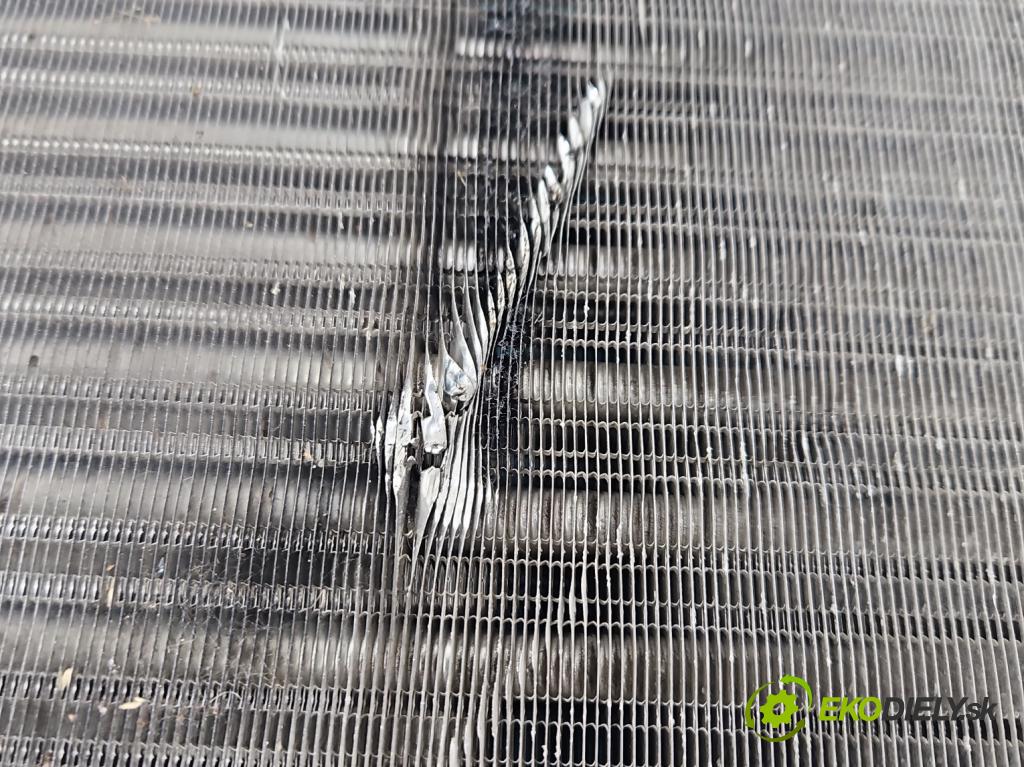 Chrysler Voyager IV 2000-2007 2.8 crdi 150 hp automatic 110 kW 2776 cm3 5- Chladič vody  (Chladiče vody)