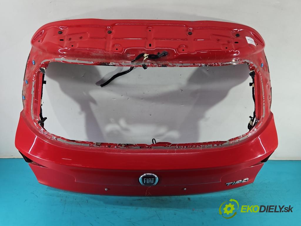 Fiat Tipo II 2015- 1.4 16V 95 hp manual 70 kW 1368 cm3 5- zadní kufrové dveře  (Zadní kapoty)