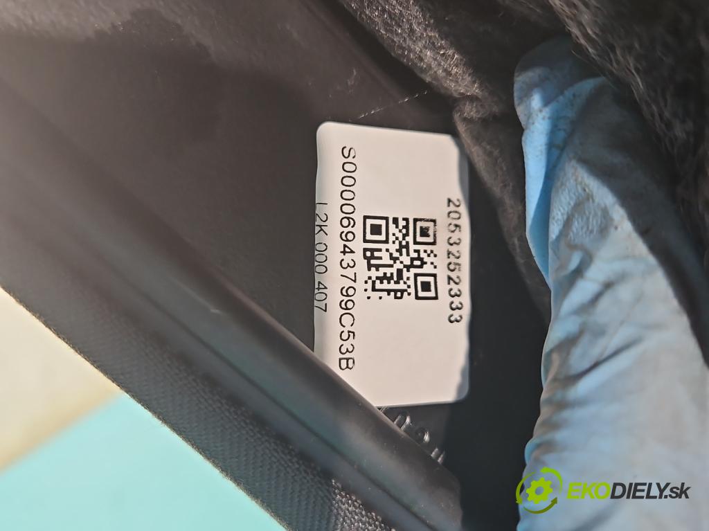 Vw Caddy IV 2020- 2.0 tdi 122 HP manual 90 kW 1968 cm3 5- Pohovka: zadné  (Sedačky, sedadlá)