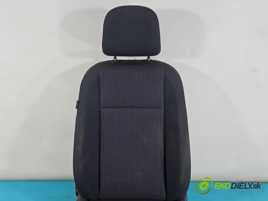 Vw Caddy IV 2020- 2.0 tdi 122 HP manual 90 kW 1968 cm3 5- Sedačka pravý  (Sedačky, sedadlá)