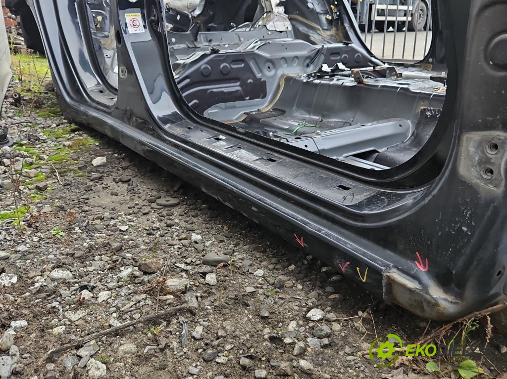 Honda Accord VIII 2008-2015 2.0 VTEC 156 hp automatic 115 kW 1997 cm3 4- práh pravý  (Ostatní)