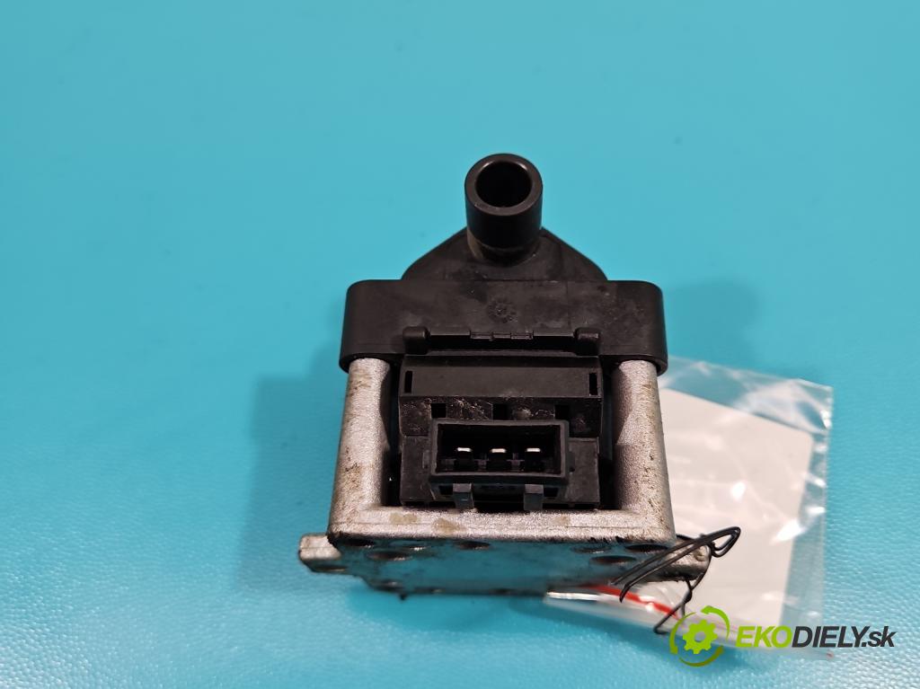 Vw Golf III 1991-1998 1.6 75 HP manual 55 kW 1598 cm3 3- cievka zapaľovacia  (Zapaľovacie cievky, moduly)