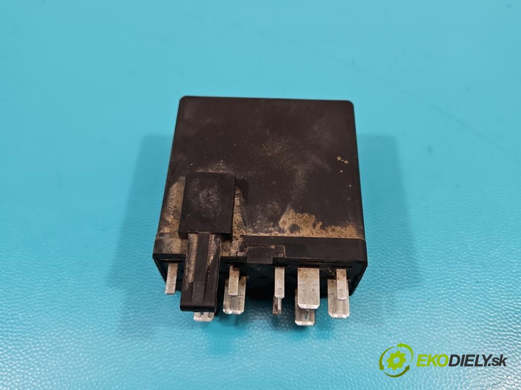 Vw Transporter T4 1990-2003 1.9 TD 68 HP manual 50 kW 1896 cm3 5- Relé: svíčky: zařicích: 701906123 (Relé)