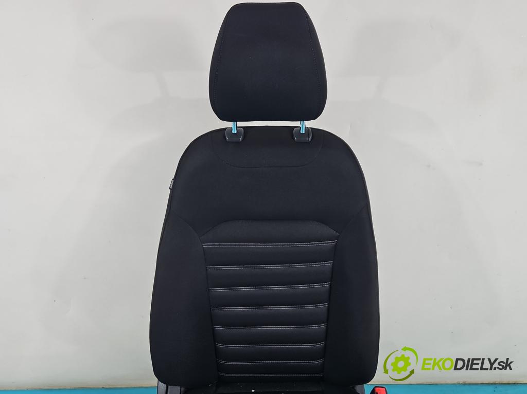 Ford Mondeo Mk5 2014-2022 2.0 tdci 150 HP manual 110,3 kW 1997 cm3 5- Sedačka pravý  (Sedačky, sedadlá)