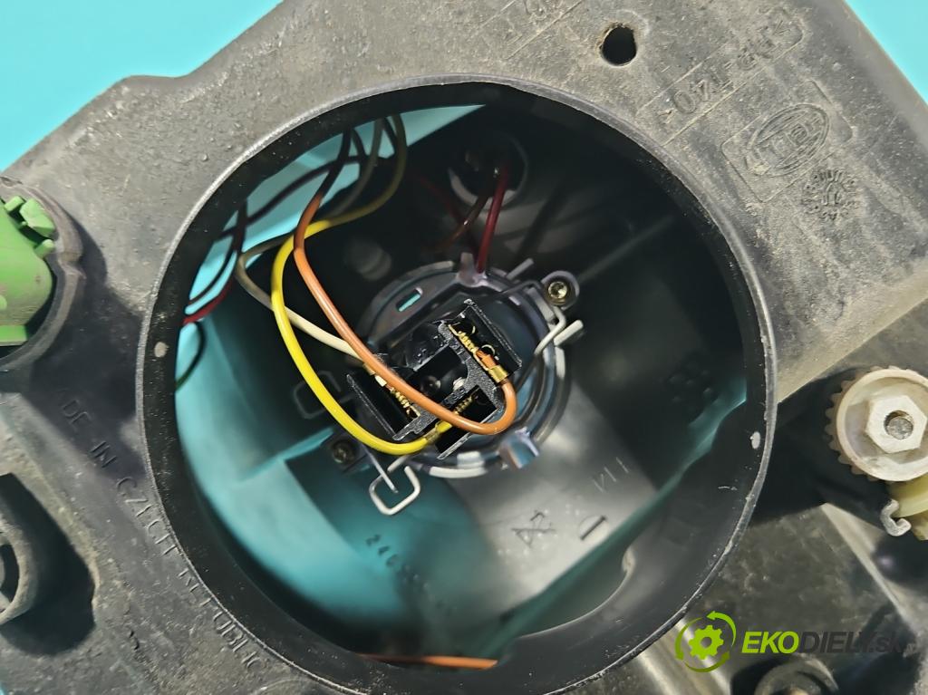 Ford Fusion 1.4 16V 80 HP manual 59 kW 1388 cm3 5- Reflektor: pravý (Pravé)