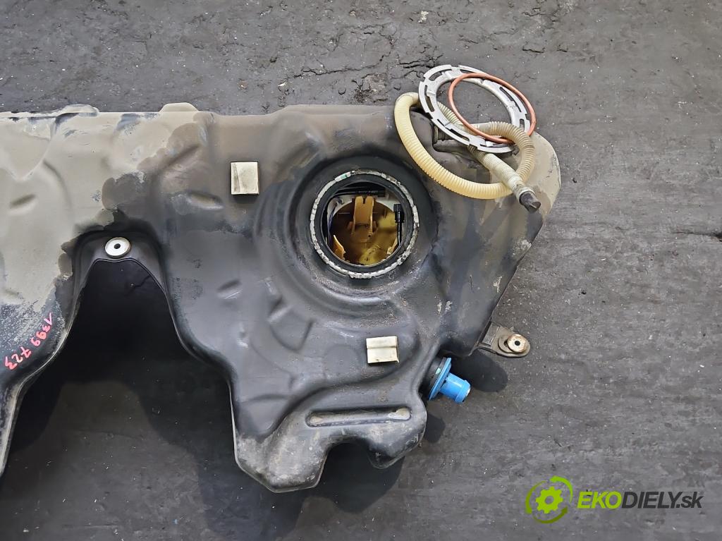 Bmw 5 F10 2010-2017 3.0d 258 hp automatic 190 kW 2993 cm3 5- Nádrž: paliva 7225002-07 (Nádrže)