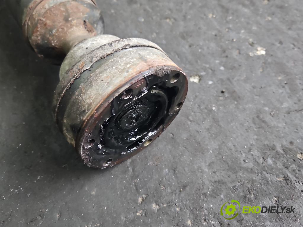 Audi A6 C5 1997-2004 2.8 V6 193 HP manual 142 kW 2771 cm3 5- Hřídel: zadné  (Kardaňový hriadeľ)