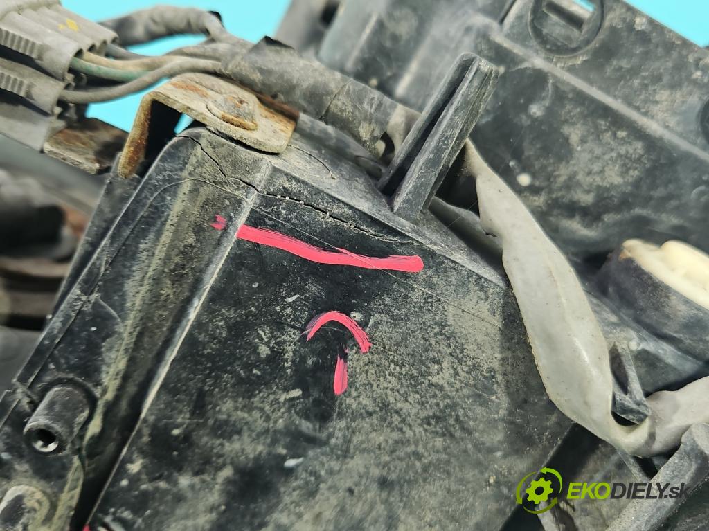 Subaru Tribeca 2005-2014 3.6 V6 automatic 256 kW 3630 cm3 5- Reflektor: pravý  (Pravé)