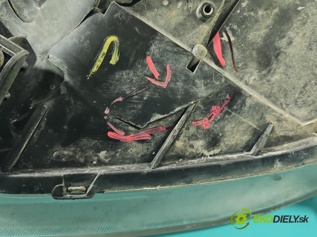 Subaru Tribeca 2005-2014 3.6 V6 automatic 256 kW 3630 cm3 5- Reflektor: pravý  (Pravé)