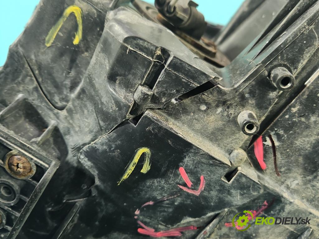 Subaru Tribeca 2005-2014 3.6 V6 automatic 256 kW 3630 cm3 5- Reflektor: pravý  (Pravé)