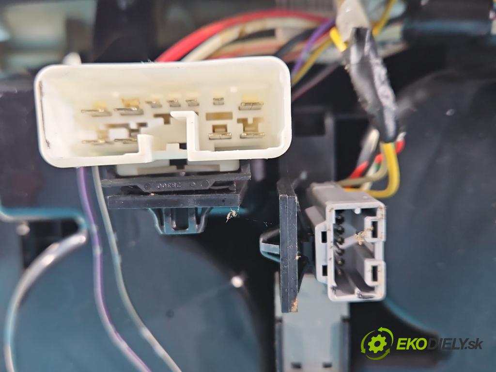 Subaru Tribeca 2005-2014 3.6 V6 automatic 256 kW 3630 cm3 5- operadlo 92174XA00A (Lakťové opierky)