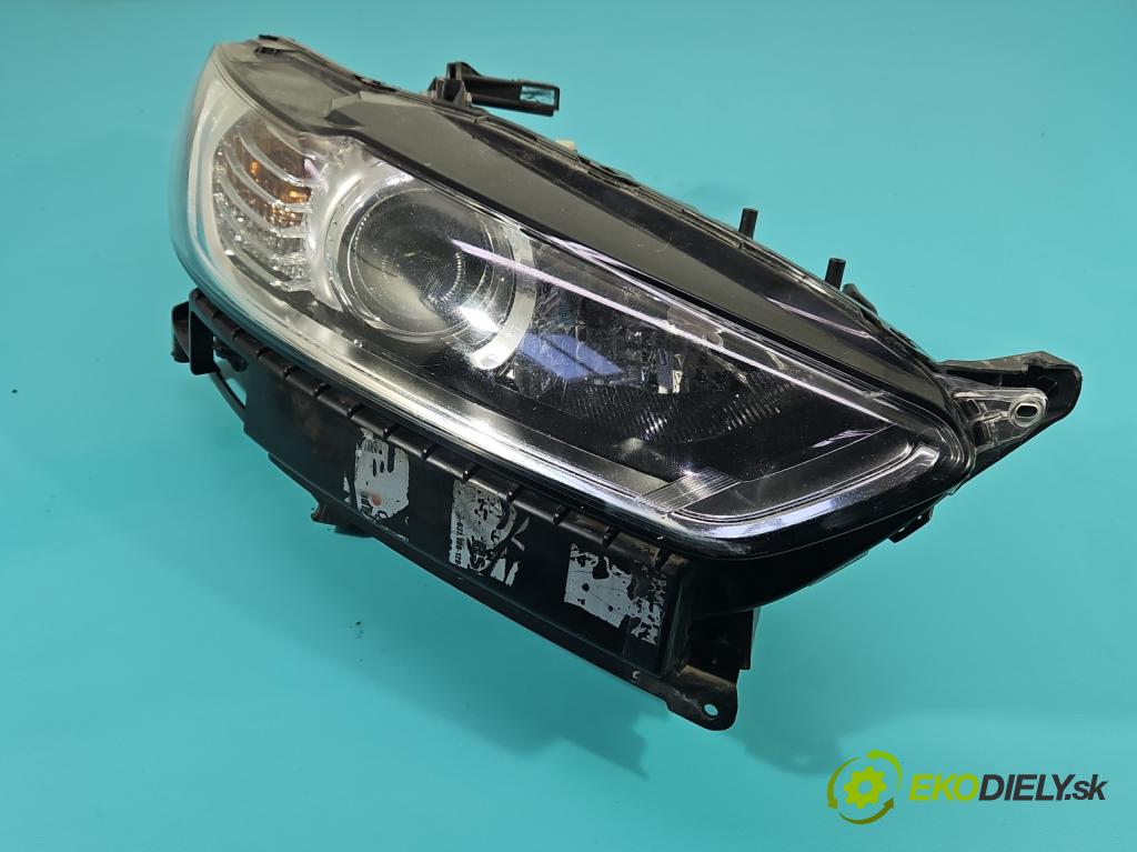 Ford Mondeo Mk5 2014-2022 2.0 tdci 150 HP manual 110,3 kW 1997 cm3 5- Reflektor: pravý DS73-13W029-AE (Pravé)