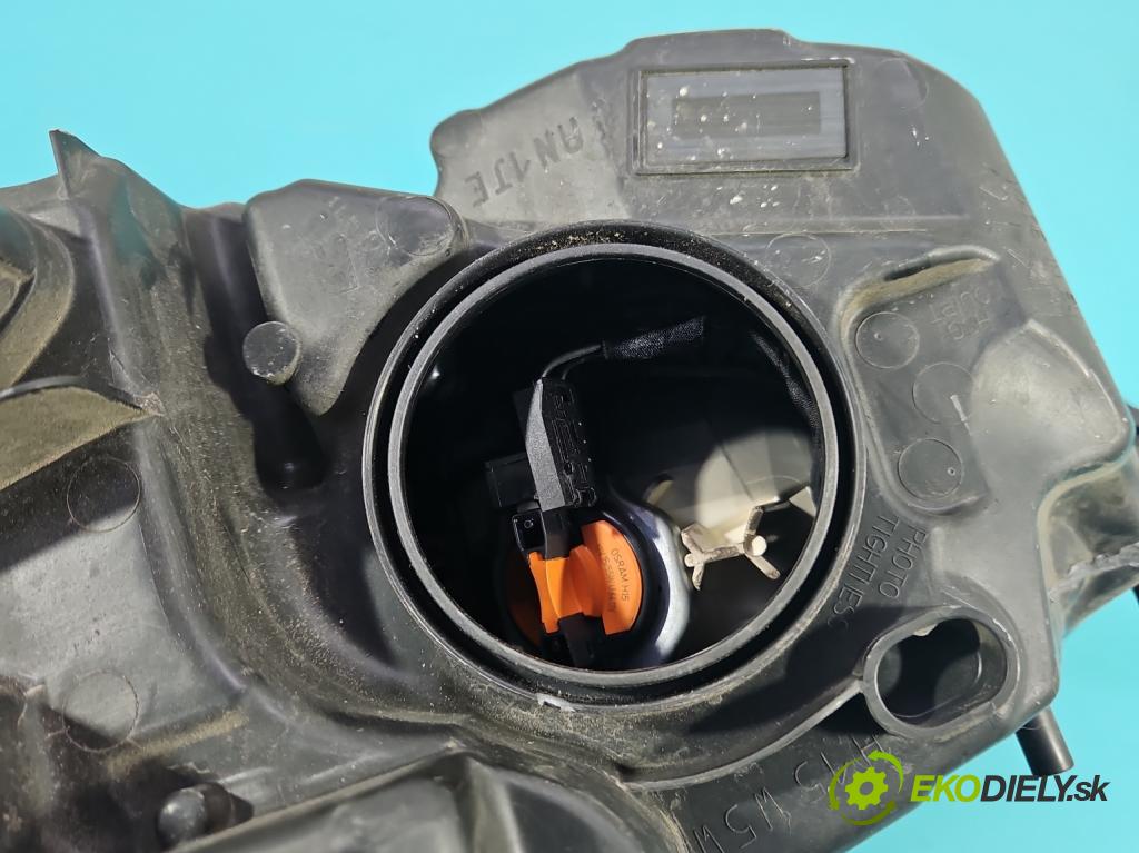 Ford Mondeo Mk5 2014-2022 2.0 tdci 150 HP manual 110,3 kW 1997 cm3 5- Reflektor: pravý DS73-13W029-AE (Pravé)