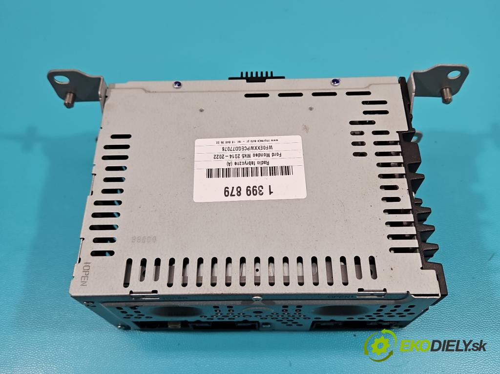 Ford Mondeo Mk5 2014-2022 2.0 tdci 150 HP manual 110,3 kW 1997 cm3 5- Radio originál HS7T-19C107-LE