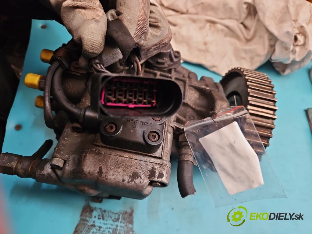 Vw Bora 1.9 tdi 110 HP manual 81 kW 1896 cm3 4- čerpadlo vstrekovacia 0460404977 (Vstrekovacie čerpadlá)