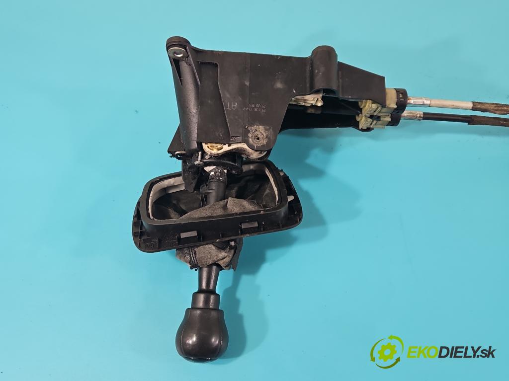 Opel Zafira A 1999-2005 2.0 dti 101 HP manual 74 kW 1995 cm3 5- Páka: Změny: stupeň,rýchlosť 09138077AT (Rýchlostné páky / kulisy)