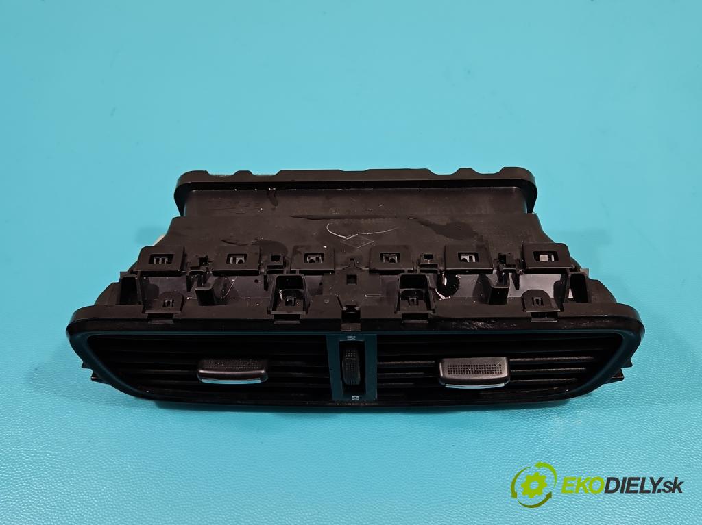 Renault Clio IV 2012-2020 0.9 T 90 HP manual 66 kW 898 cm3 5- Mřížka: kúrenia stredová 687502204R (Mriežky kúrenia (fukáre))