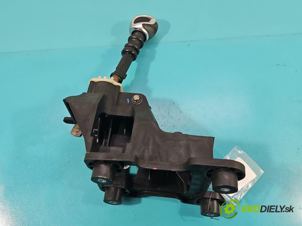 Peugeot 2008 I 2013-2019 1.6 hdi 114 HP manual 84 kW 1560 cm3 5- Páka: Změny: stupeň,rýchlosť 9806780680 (Rýchlostná páka (kulisa))