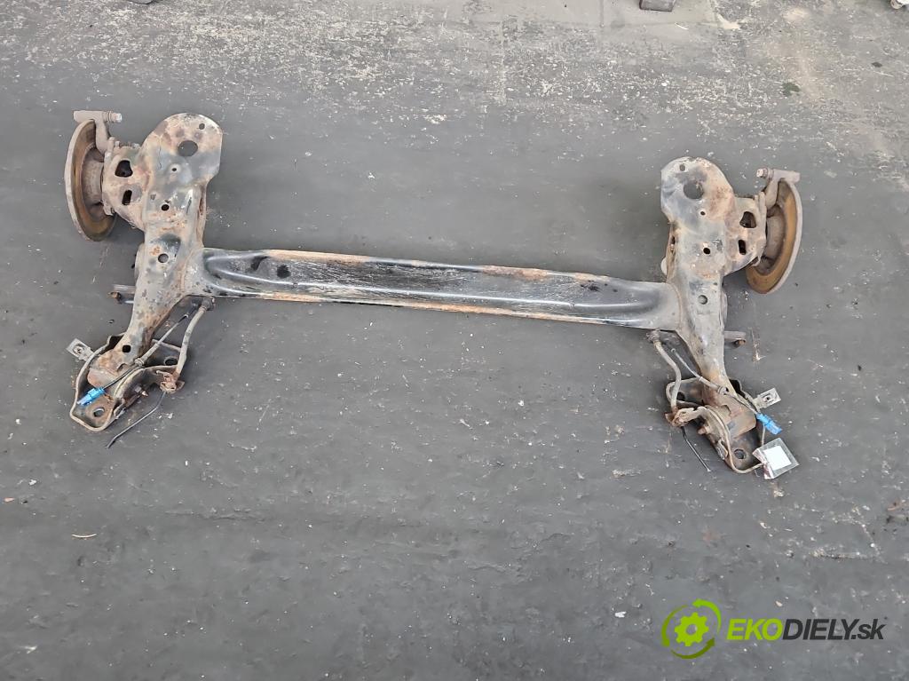 Peugeot 2008 I 2013-2019 1.6 hdi 114 hp manual 84 kW 1560 cm3 5- zadní výztuha  (Výztuhy zadní)